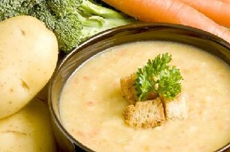 जठरशोथ के लिए croutons के साथ दूध का सूप